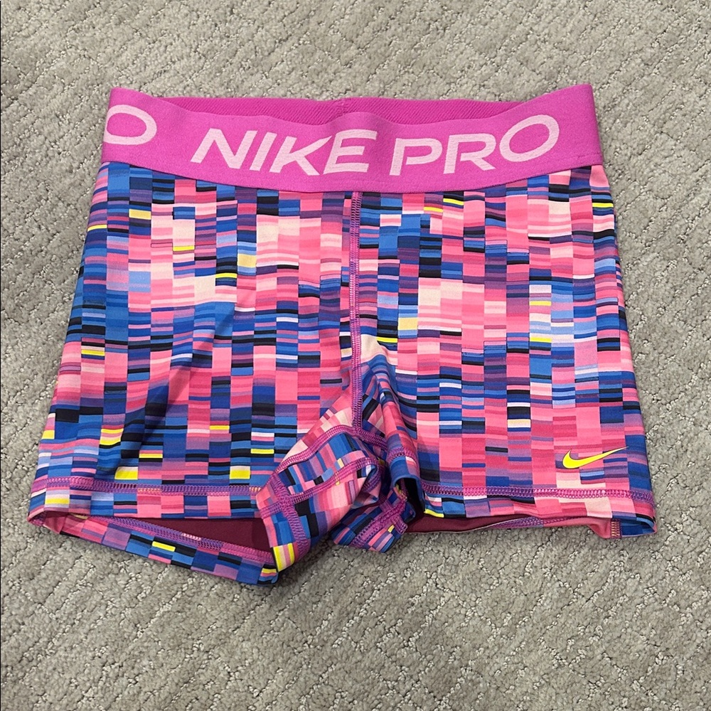 Nike Pro Multicolor Pixelated Shorts